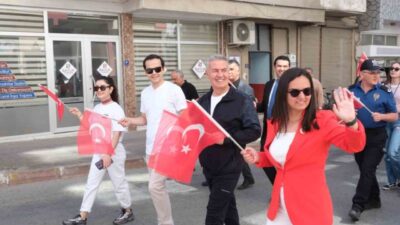 Aydın’ın Buharkent ilçe Belediye Başkanı Mehmet Erol, 19 Mayıs Atatürk’ü