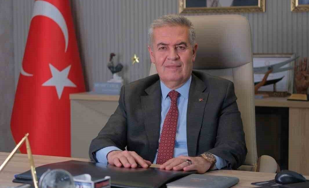 Buharkent Belediye Başkanı Mehmet Erol, Kurban Bayramı dolayısıyla düzenlenecek bayramlaşma