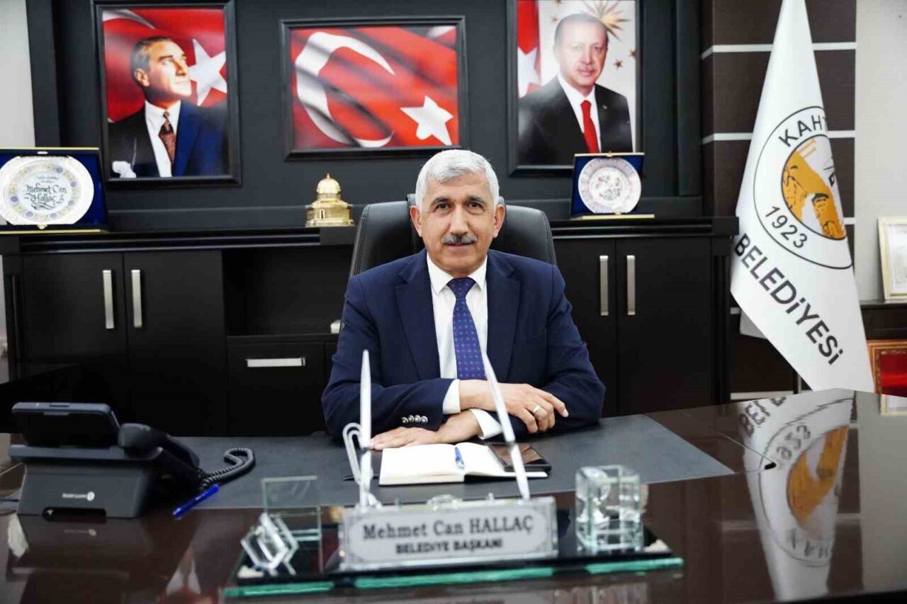 Adıyaman’ın Kahta ilçe Belediye Başkanı Mehmet Can Hallaç, 19 Mayıs