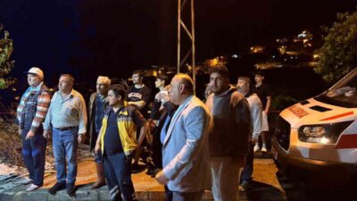 Aydın’ın Bozdoğan ilçesinde çıkan ev yangını itfaiye ekiplerinin uzun uğraşları