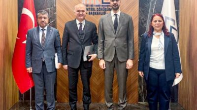 Düzce Belediye Başkanı Dr. Faruk Özlü, şehirde eş zamanlı yürütülen