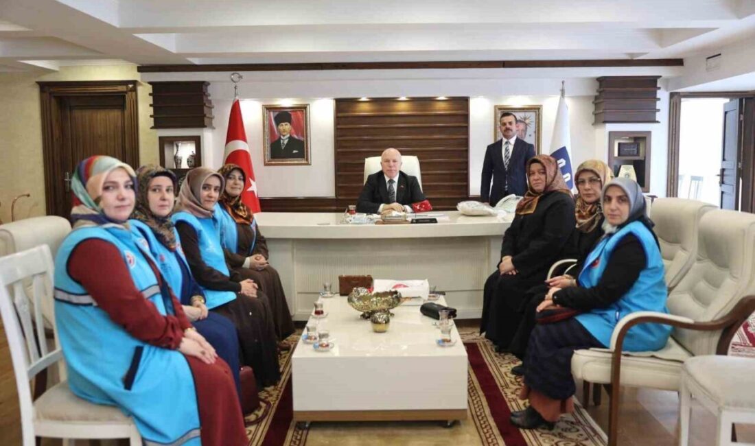 Türkiye Diyanet Vakfı (TDV) Erzurum Kadın Kolları heyeti, Erzurum Büyükşehir