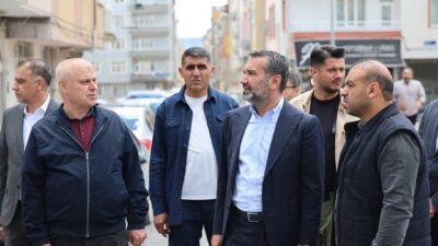 Elazığ Belediye Başkanı Şahin Şerifoğulları, Nailbey Mahallesi’nde yürütülen yol yenileme