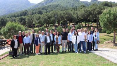 Şehzadeler Belediye Başkanı Hakan Şimşek, 100. Yıl Günübirlik Kullanım Alanı’nda