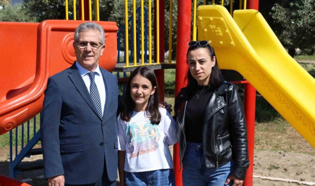 Nazilli’de örnek bir vatandaşlık davranışı sergileyen 11 yaşındaki Simay Ezel