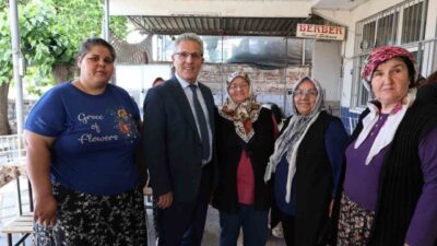 Nazilli Belediye Başkanı Dr. Ertuğrul Tetik, vatandaşlarla doğrudan iletişim kurmak