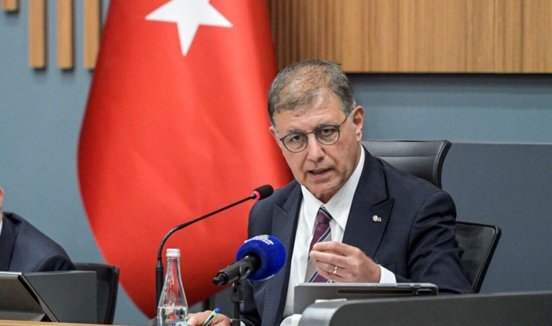 İzmir Büyükşehir Belediyesi’nin 2025 Mali Yılı Kesin Hesabı, mecliste yapılan