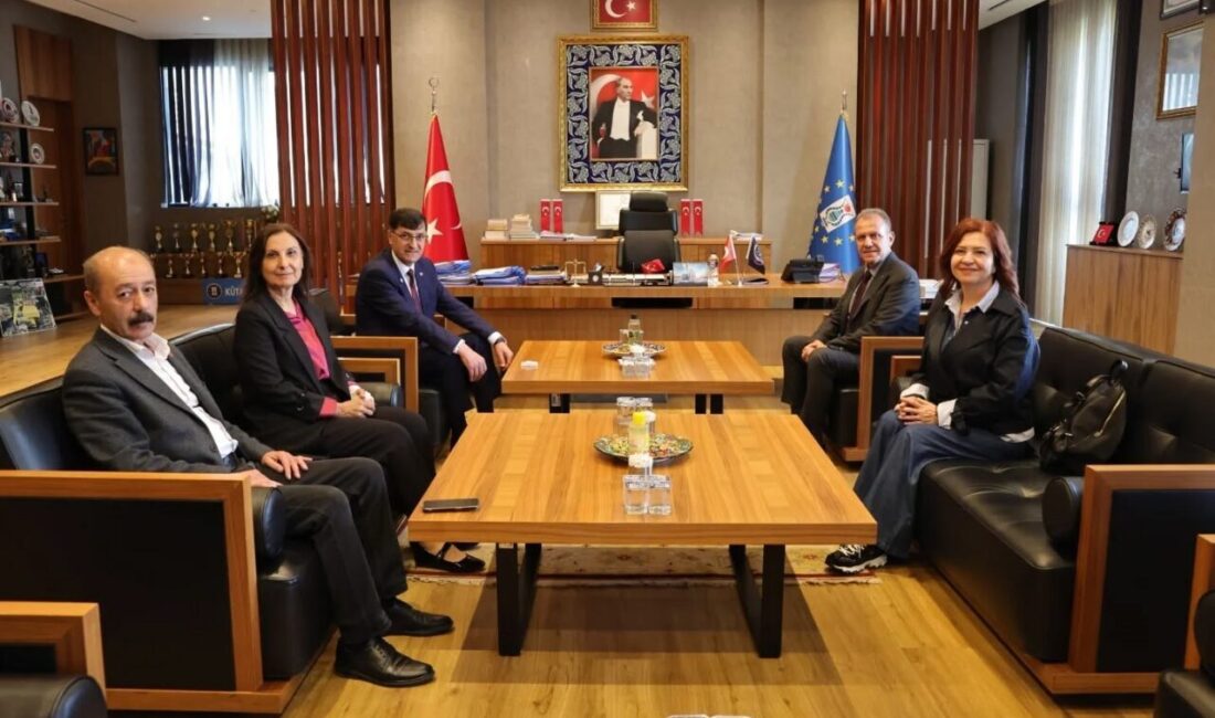 Türkiye Belediyeler Birliği (TBB) ve Mersin Büyükşehir Belediye Başkanı Vahap