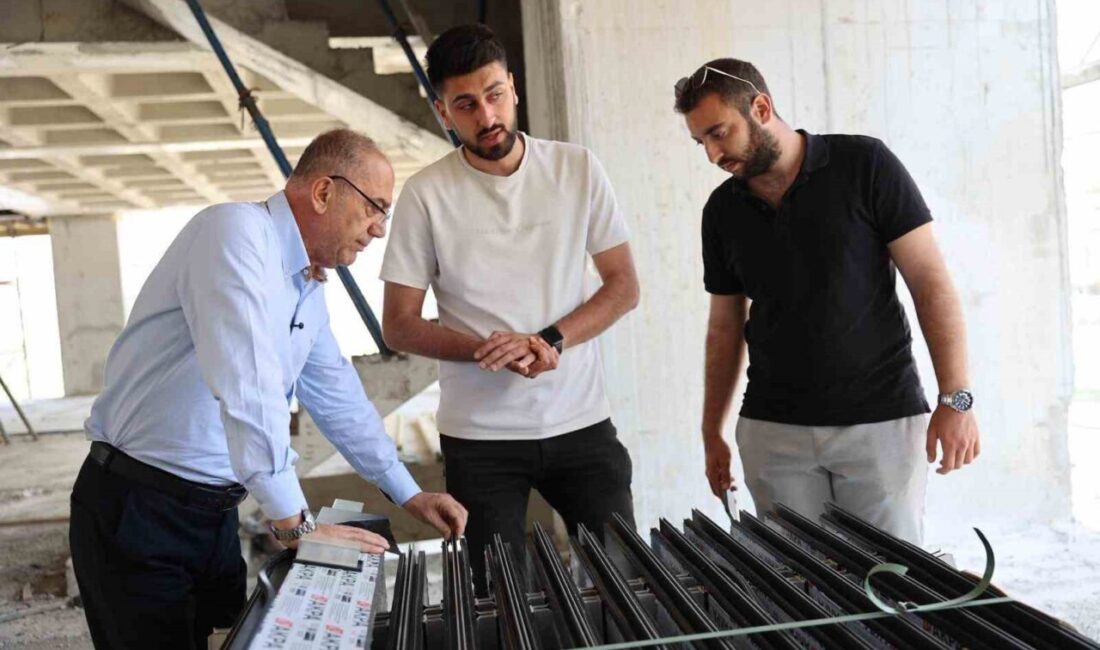 Antakya Belediye Başkanı İbrahim Naci Yapar, Akasya Mahallesinde yapımı süren
