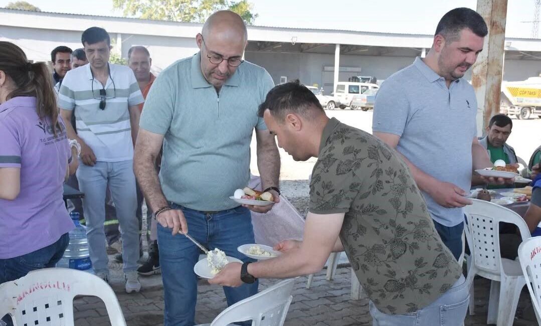 Germencik Belediye Başkanı Burak Zencirci, Kurban Bayramı öncesinde Temizlik İşleri