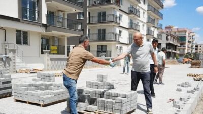 Germencik Belediyesi, Park Mahallesi Hüseyin Çondur Sokak’ta parke taşı döşeme