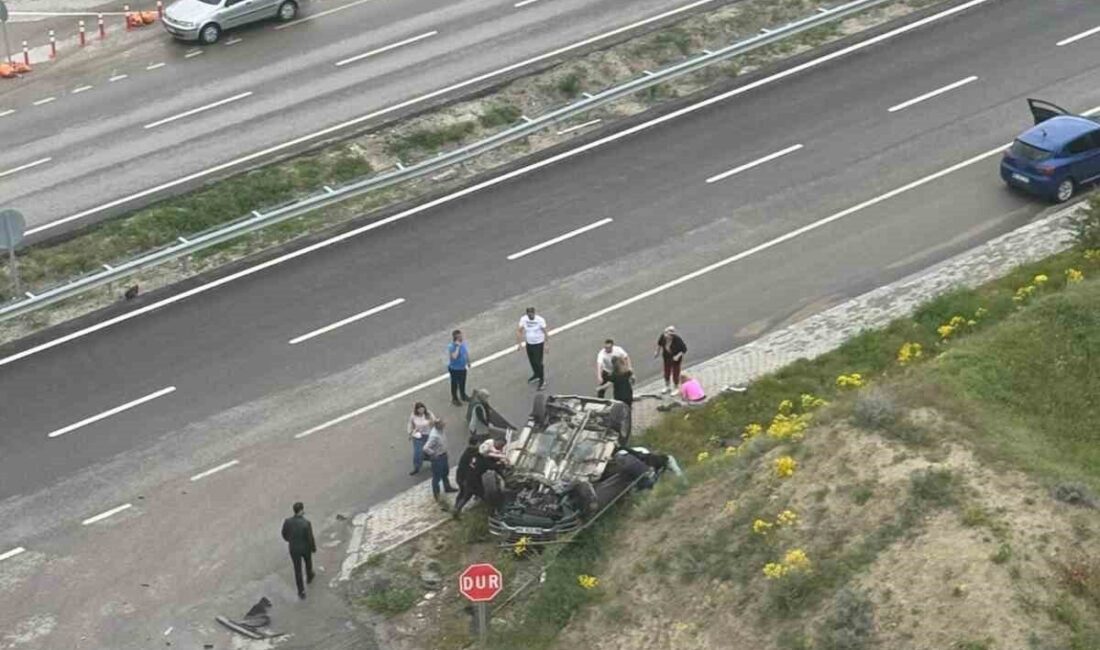Ankara’nın Beypazarı ilçesinde meydana gelen trafik kazasında 3 kişi yaralandı.