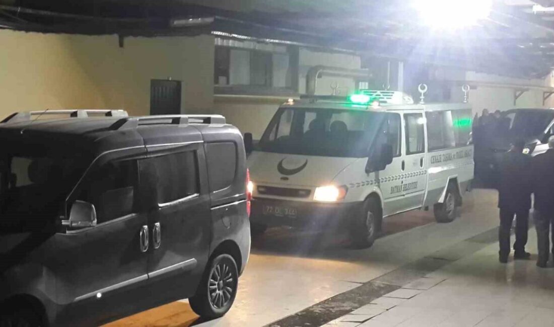 Batman kent merkezinde iki grup arasında çıkan silahlı kavgada 20