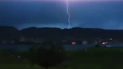 Batman’ın tarihi ilçesi Hasankeyf´te akşam saatlerinde etkili olan gökyüzü hareketliliği,