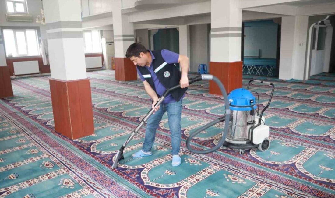 Battalgazi Belediyesi, Kurban Bayramı öncesinde ilçe genelinde hazırlık çalışmalarını hızlandırdı.
