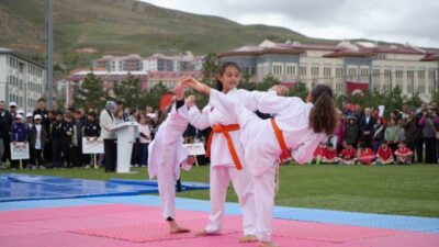 19 Mayıs Atatürk’ü Anma, Gençlik ve Spor Bayramı, Bayburt’ta coşkuyla