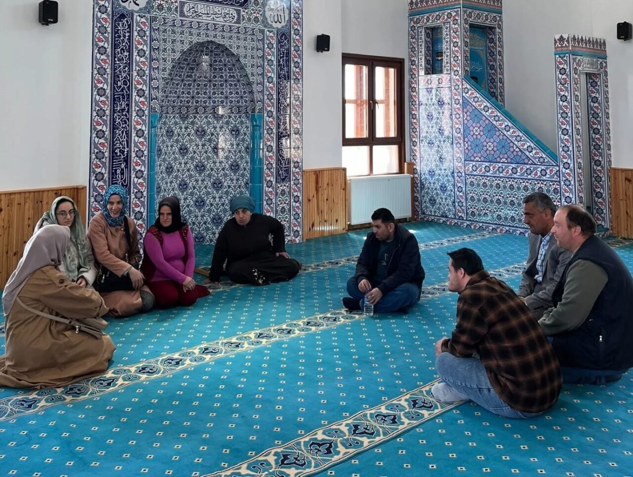 Engelli vatandaşların cami hizmetlerinden daha etkin şekilde yararlanabilmesi amacıyla yürütülen