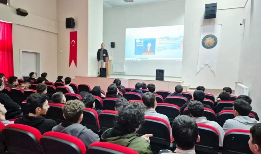 Bayburt Anadolu İmam Hatip Lisesinde, ‘Su Verimliliği Seferberliği’ kapsamında öğrenci