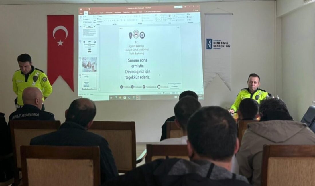 Bayburt Denetimli Serbestlik Müdürlüğünde yükümlü ve personele yönelik trafik güvenliği