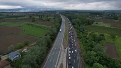 Kurban Bayramı tatilini şehir dışında geçirmek için erkenden yola çıkan