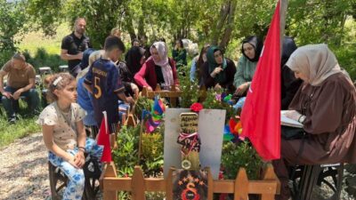 Kahramanmaraş’ta okulda yaşanan saldırıda hayatını kaybeden Adnan Göktürk Yeşil’in mezarı,
