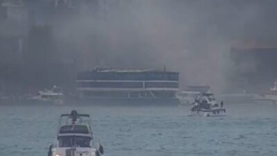 Bebek Sahili’nde meydana gelen tekne yangını Kıyı Emniyeti ve itfaiye