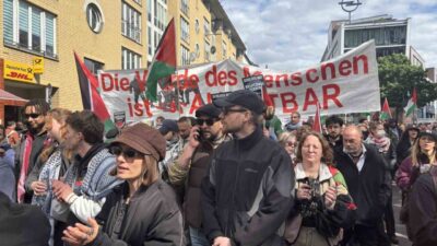 Almanya’nın başkenti Berlin’de yüzbinlerce Filistinlinin İsrail tarafından zorla yerlerinden edilmesinin