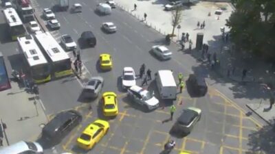İstanbul Beşiktaş’ta meydana gelen kazada ticari aracın çarptığı kadın polis