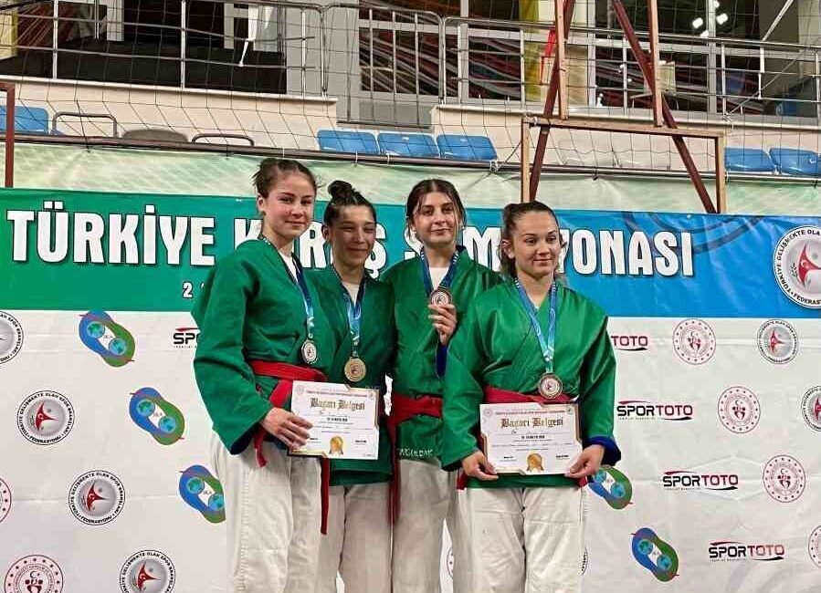 Zonguldak Bülent Ecevit Üniversitesi (BEUN), sporun farklı branşlarında elde ettiği