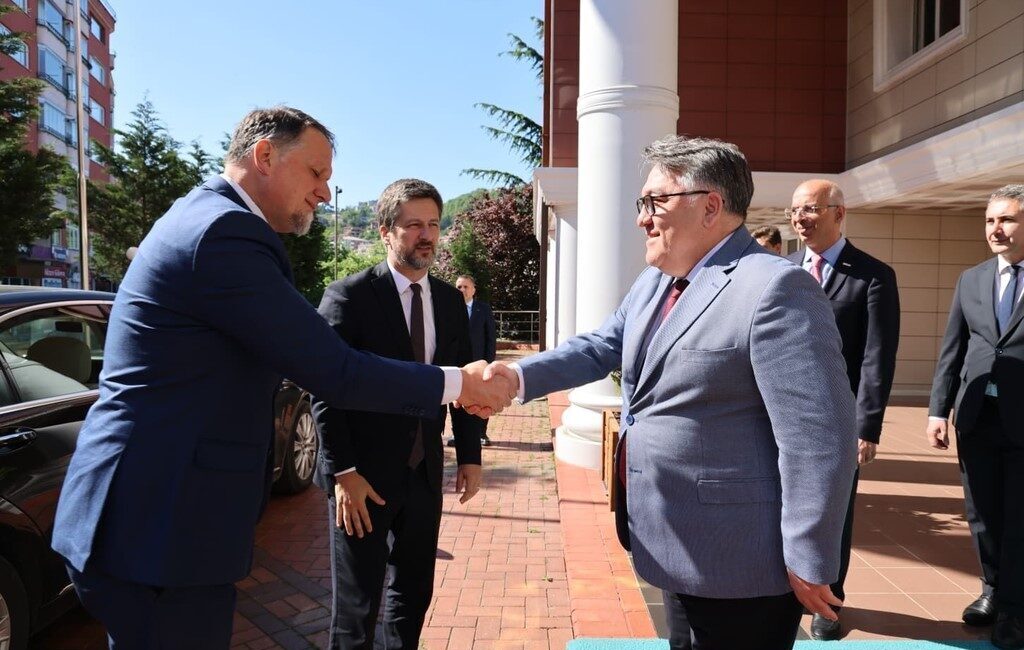 Zonguldak Bülent Ecevit Üniversitesi (BEUN), Türkiye ile Macaristan arasındaki köklü