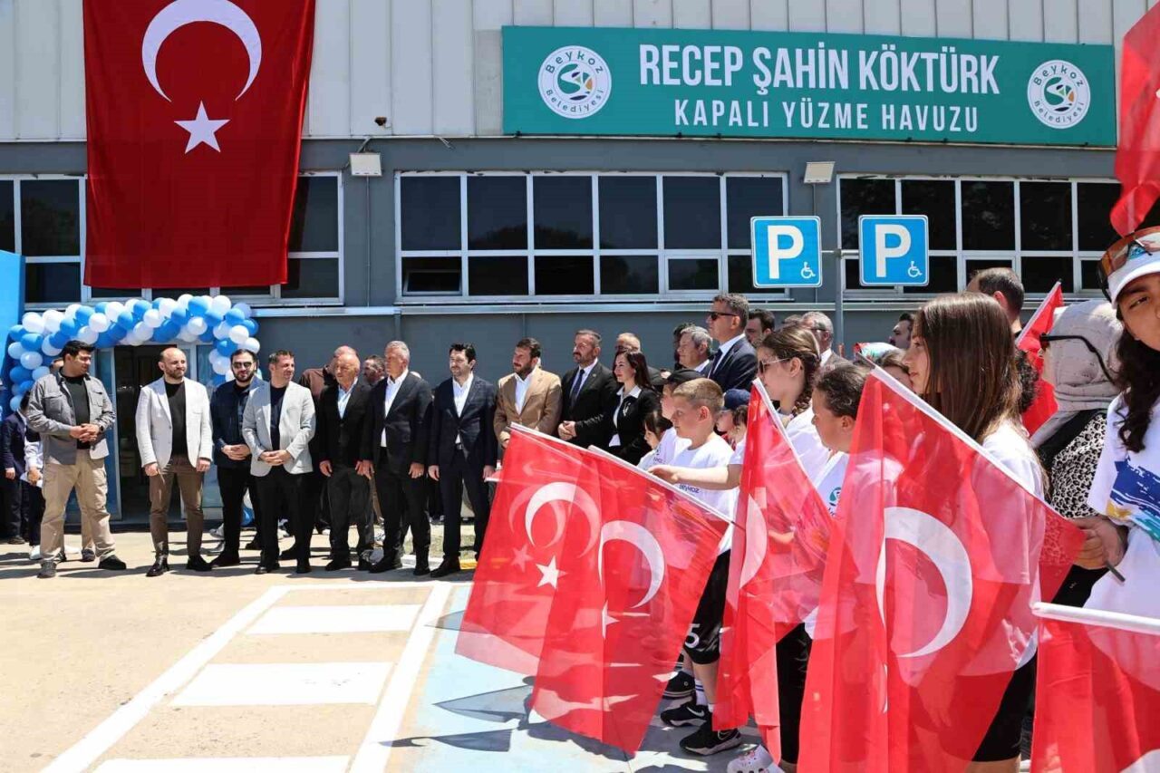 Beykoz Belediyesi, R. Şahin Köktürk Spor Kompleksi yüzme havuzunu baştan