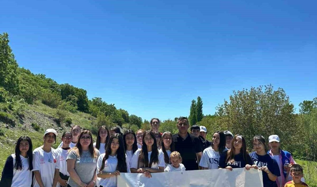 Eskişehir’in Beylikova ilçesinde Gençlik Haftası etkinlikleri kapsamında geniş katılımlı bir