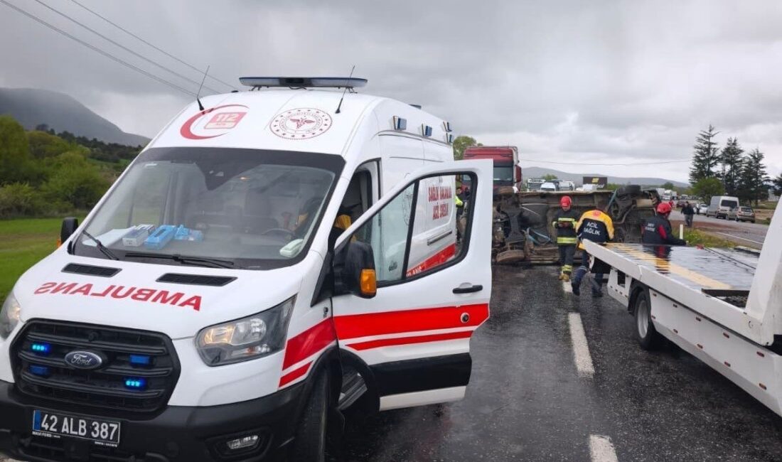 Konya’nın Beyşehir ilçesinde devrilen minibüsün sürücüsü yaralandı. Kaza, Beyşehir Antalya