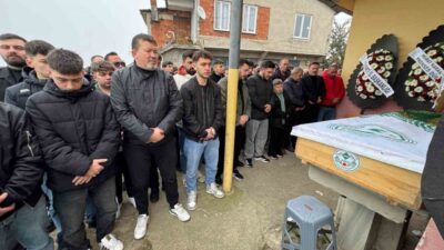 Giresun’da önceki akşam iki grup arasında çıkan tartışmayı ayırmak isterken