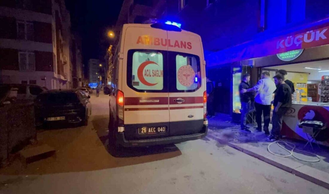 Eskişehir’de çıkan bıçakla kavgada 16 yaşındaki çocuk yaralandı. Olay, gece