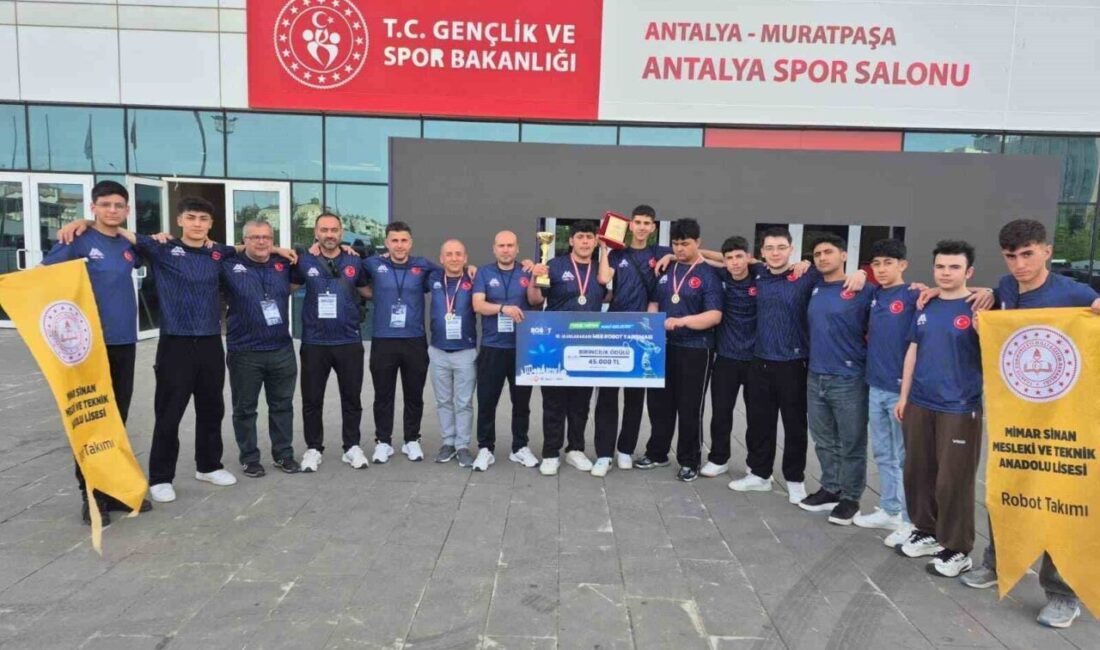Bilecik’in Bozüyük ilçesinde Mimar Sinan Mesleki ve Teknik Anadolu Lisesi