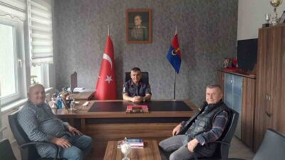 Bilecik’in Pazaryeri ilçesinde jandarma tarafından bayram öncesi dolandırıcılık uyarısı yapıldı.