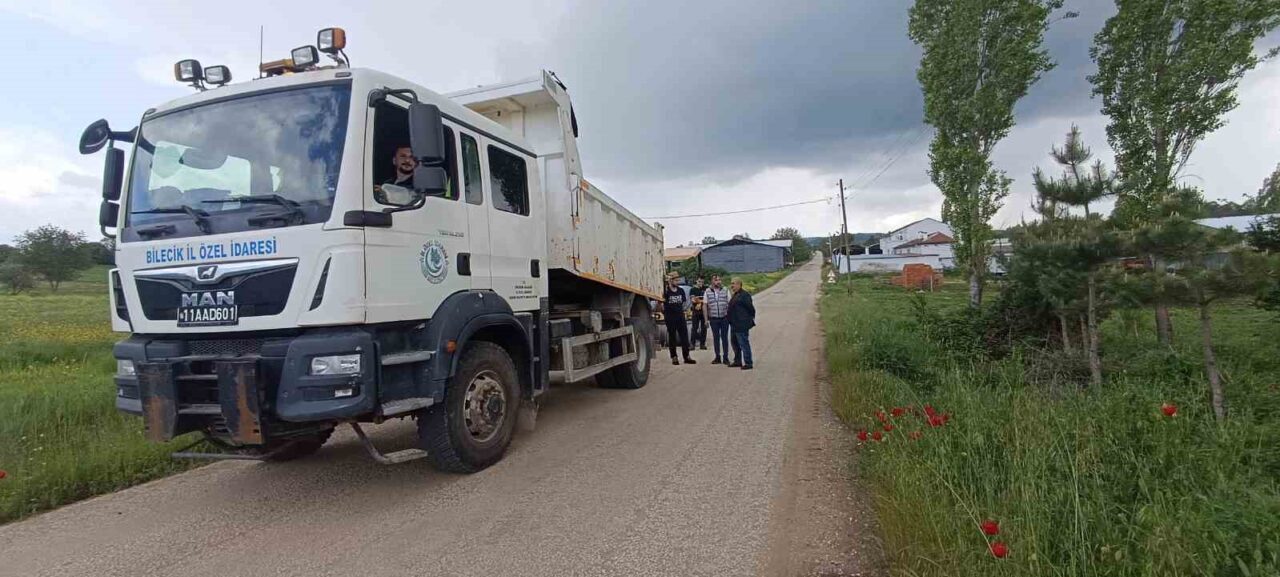 Bilecik İl Özel İdaresi, yaklaşan bayram öncesinde kırsal bölgelerde ulaşımın