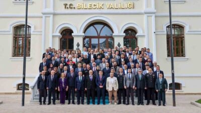Bilecik Valisi Faik Oktay Sözer, Kurban Bayramı dolayısıyla düzenlenen bayramlaşma
