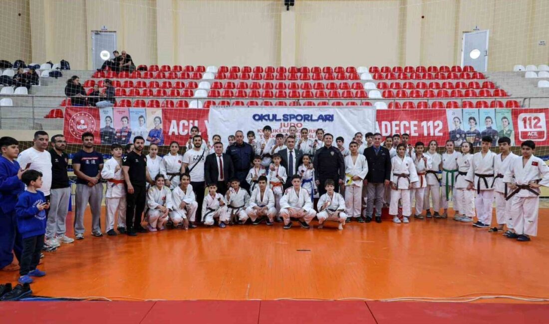 Bilecik’te Judo Küçükler Türkiye Birinciliği müsabakaları düzenlendi. Bilecik’te gerçekleştirilen Okul