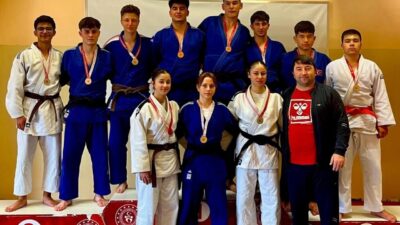 Bilecik’te gerçekleştirilen judo turnuvasında madalyalar sahiplerini buldu Bilecik’te 19 Mayıs