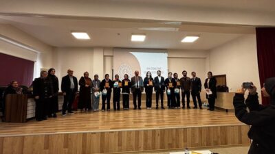 Bilecik’te ‘Kur’an-ı Kerim’i Güzel Okuma Yarışması’ kapsamında dereceye giren öğrencilere