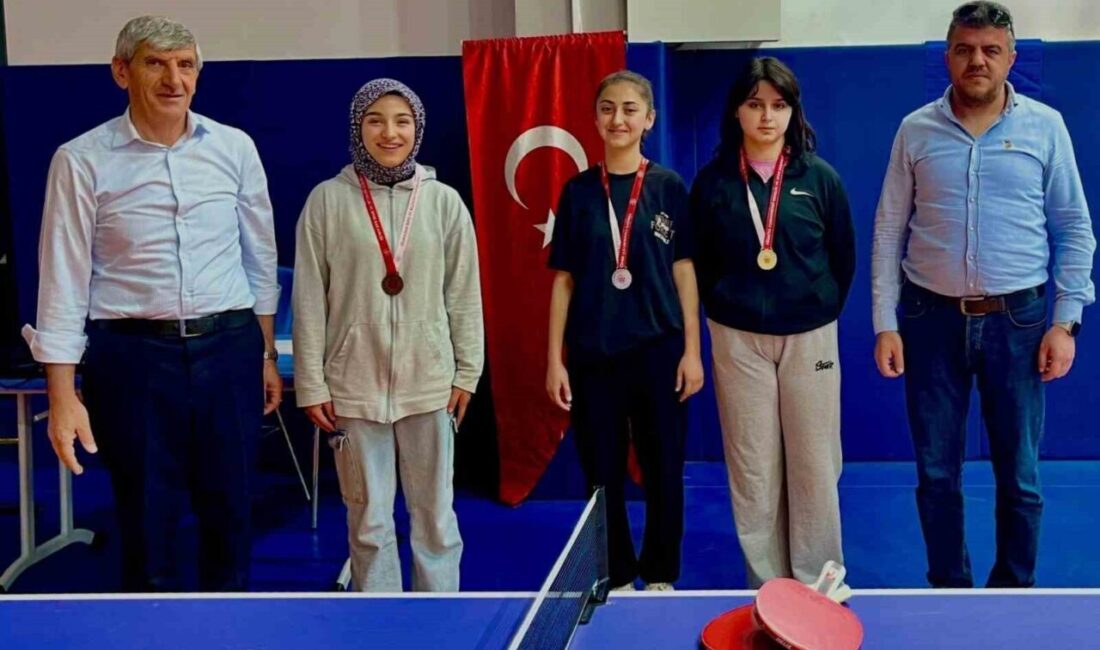 Bilecik’in Pazaryeri ilçesinde ’Liseler Arası Masa Tenisi Müsabakaları’ tamamlandı. Gençlik