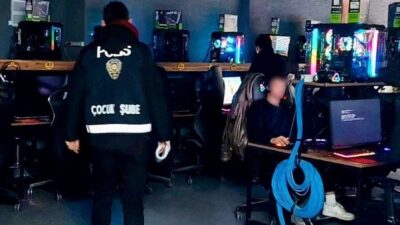 Bilecik İl Emniyet Müdürlüğü tarafından okul çevrelerinde 381 kişi denetlendi.