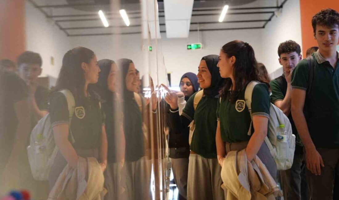 Düzce Belediyesi Bilim Merkezi, Bilişim Haftası etkinlikleri çerçevesinde ‘Yazılımdan Bilişim