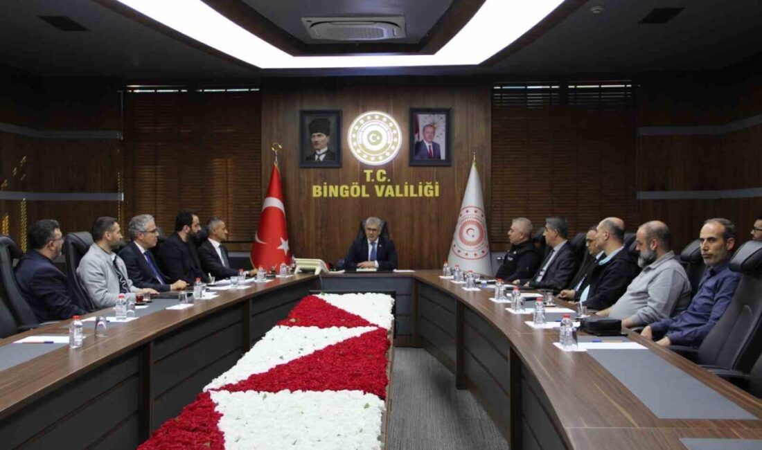 Bingöl’de Deprem Master Planı kapsamında yürütülen çalışmalar değerlendirildi. Vali Cahit