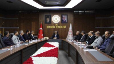 Bingöl’de Deprem Master Planı kapsamında yürütülen çalışmalar değerlendirildi. Vali Cahit