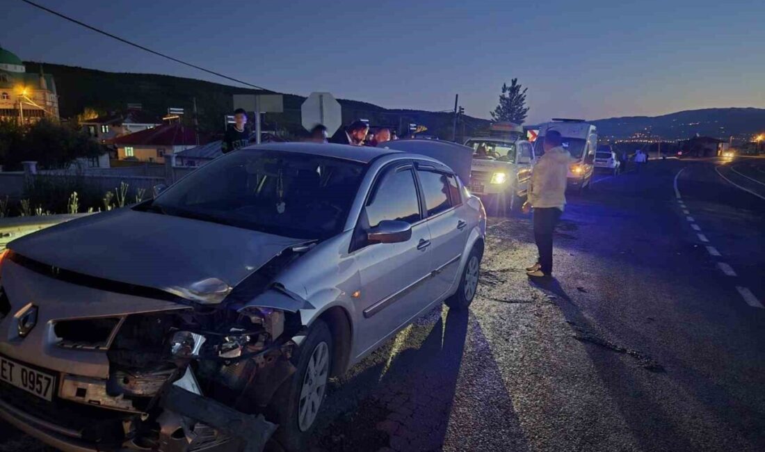 Bingöl’de otomobil ile hafif ticari aracın çarpışması sonucu meydana gelen