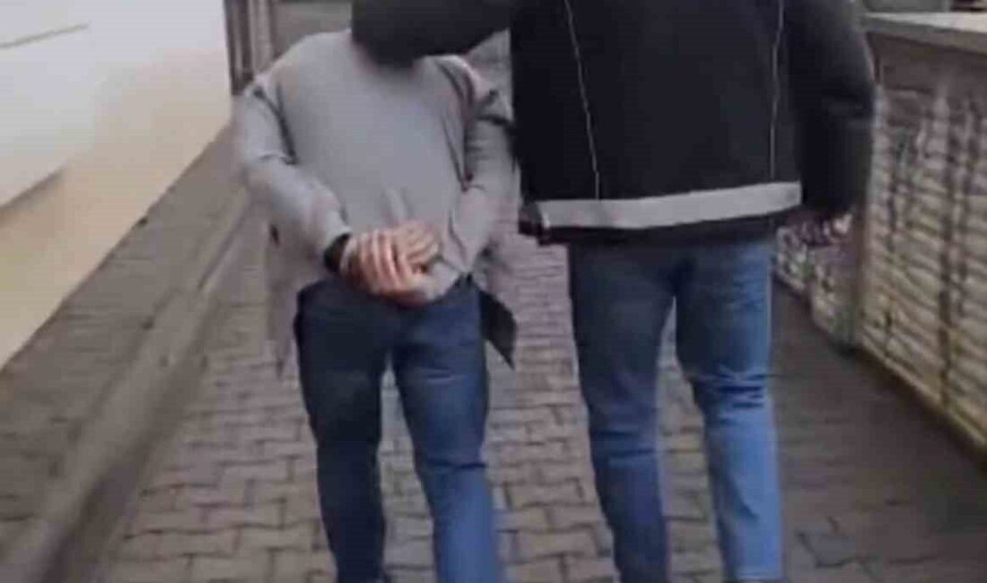 Bingöl’de polis ekiplerince düzenlenen uyuşturucu operasyonlarında gözaltına alınan 4 şüpheli