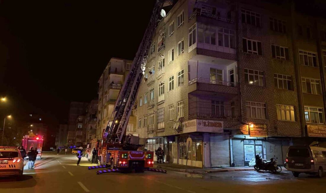Kayseri’nin Melikgazi ilçesinde 5 katlı binanın bodrum katında atık maddelerin
